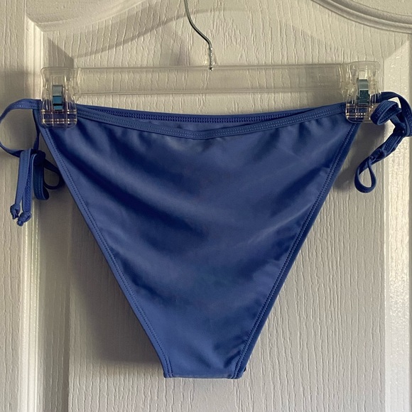 PRETTY LITTLE THING BLUE BIKINI - Picture 6 of 9